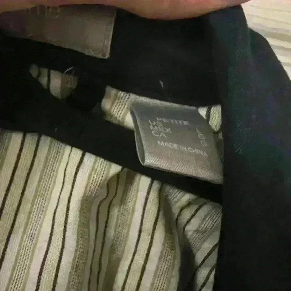 Liz Claiborne Navy Jacket size large petite - Picture 3 of 4